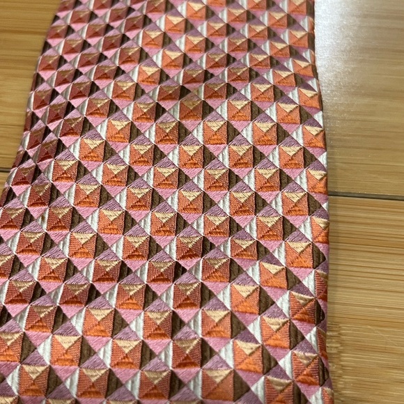 Ike Behar Orange and Pink Patterned Ties - Picture 4 of 9